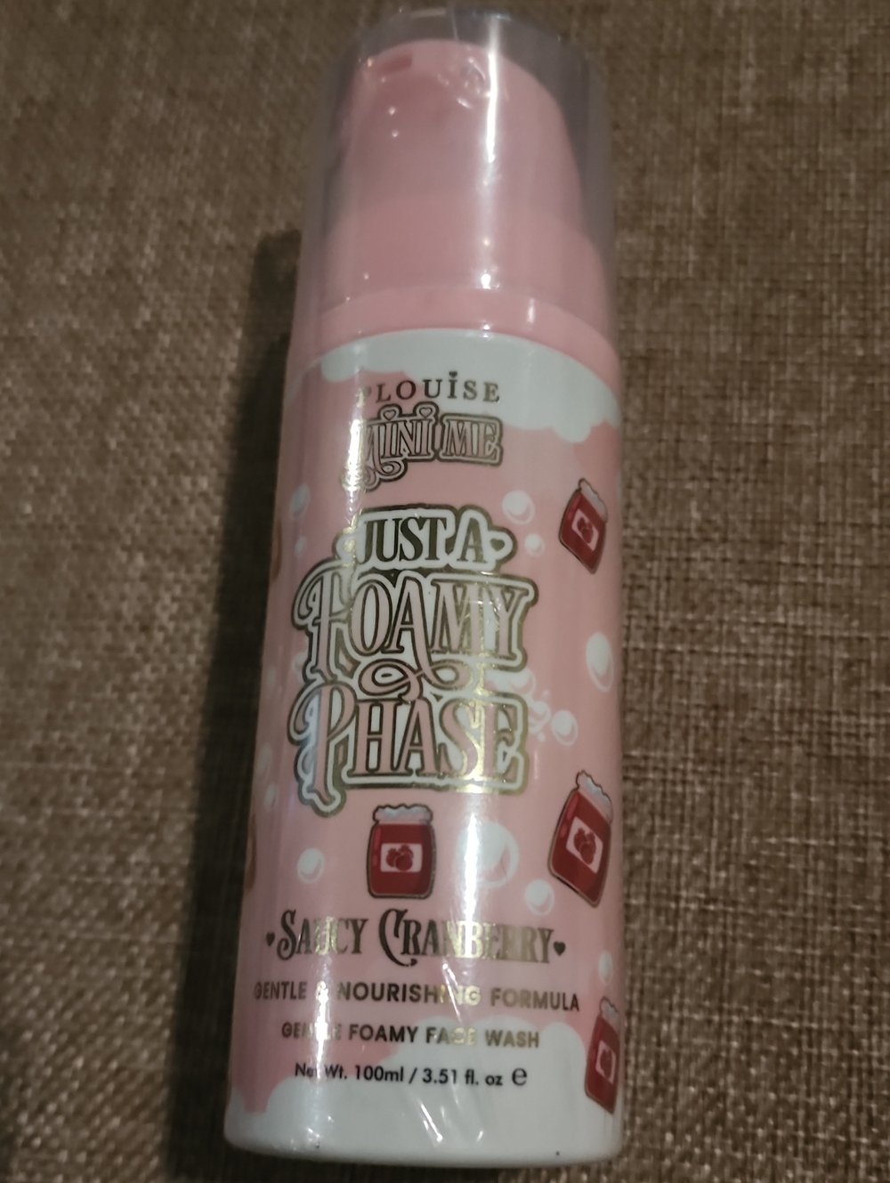 Plouise Saucy Cranberry Face Wash